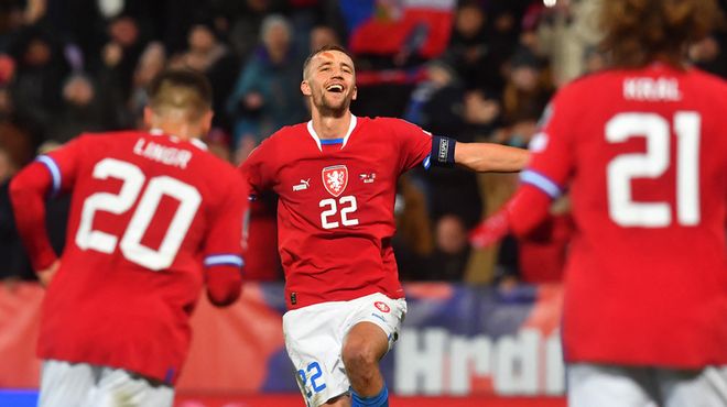 如火如荼地 如火如荼地