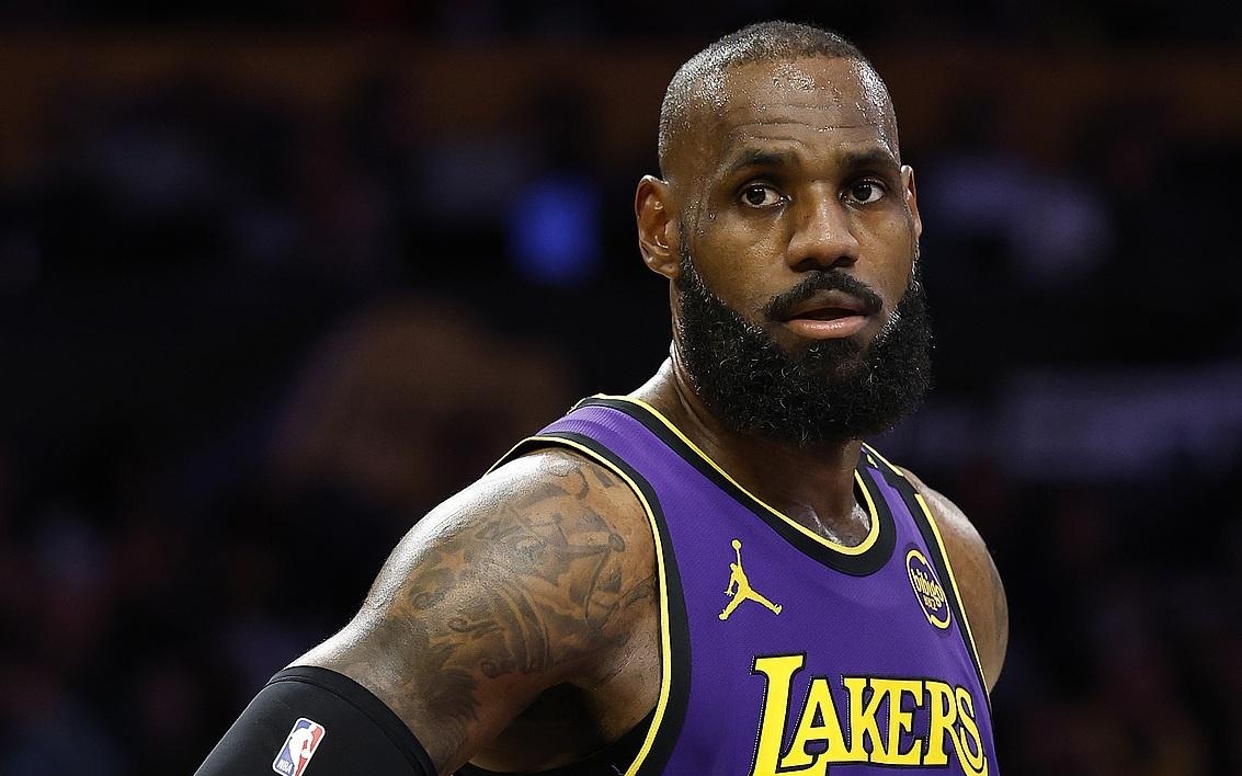 焦点集中在 焦点集中在