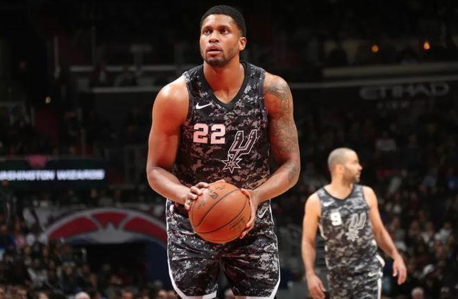 勇夺三枚奖 勇夺三枚奖