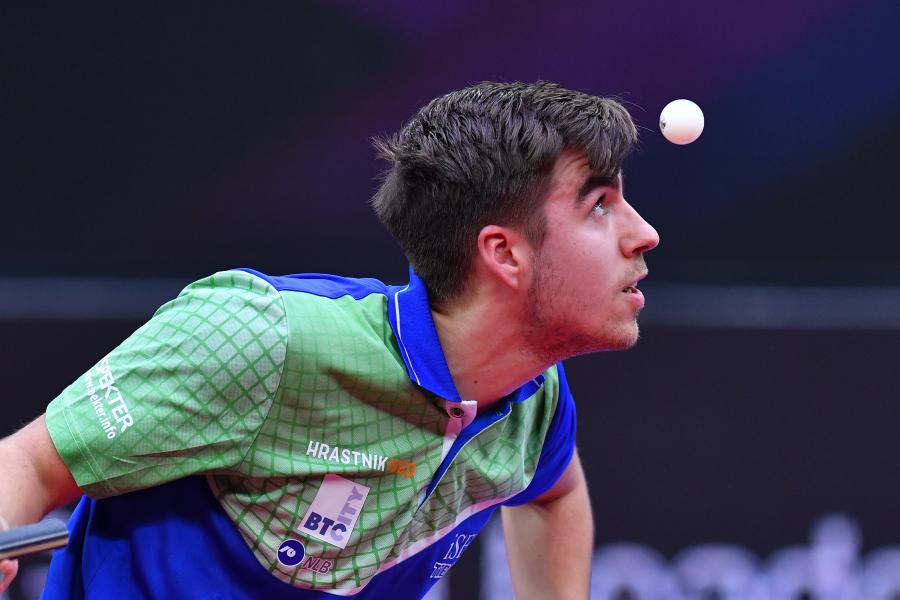 成为阻碍他 成为阻碍他