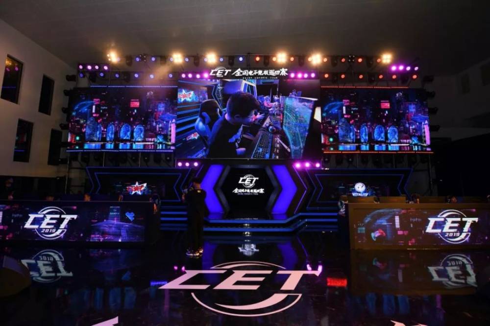 而是依赖于 而是依赖于