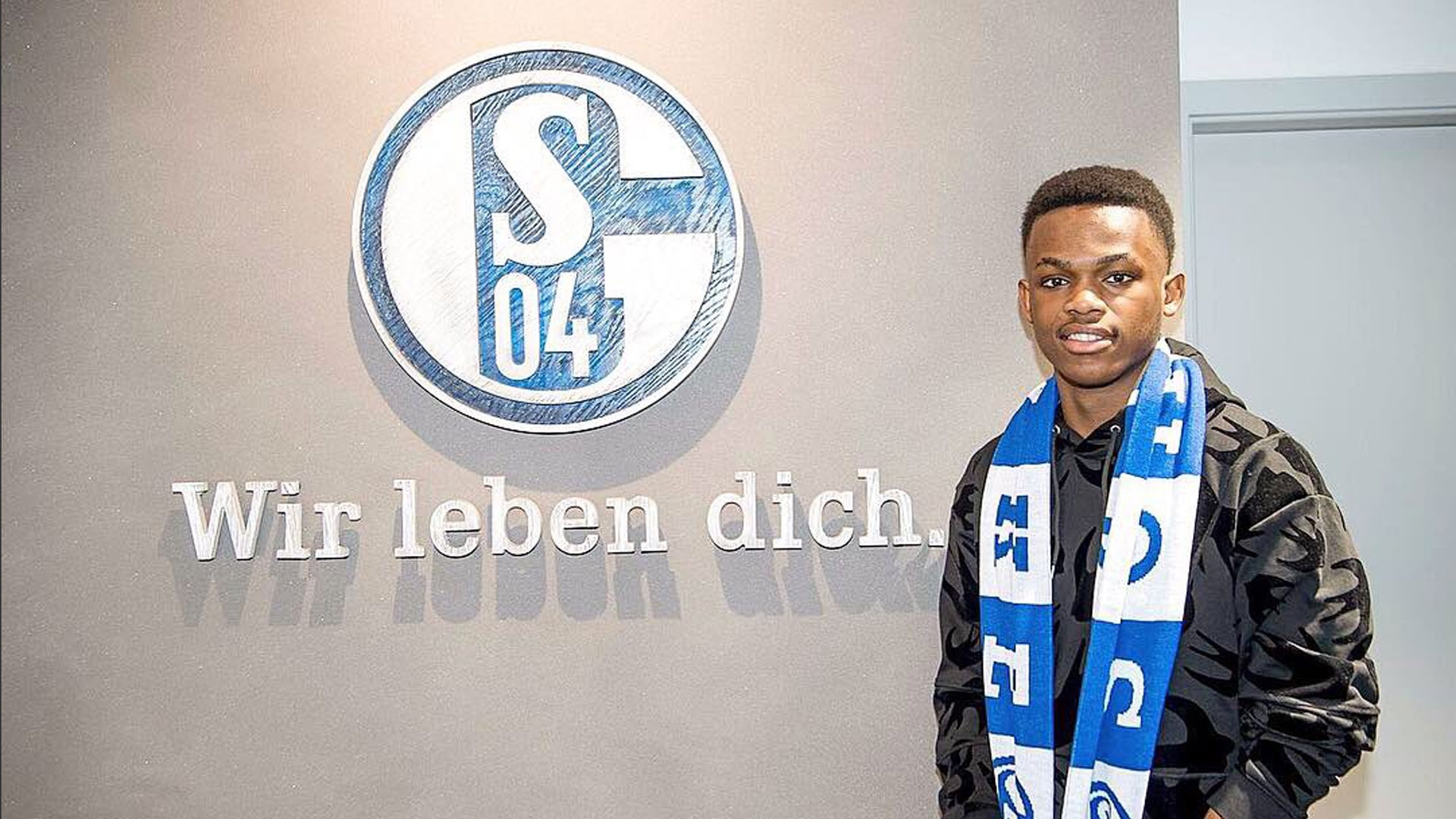 也让人对皇 也让人对皇