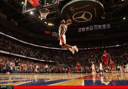 形成三打二 形成三打二